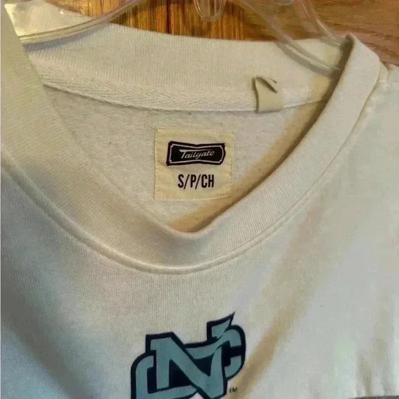 North‎ Carolina Tar Heels Tailgate Colorblock Panel Crew Sweatshirt Size Small - Picture 3 of 5